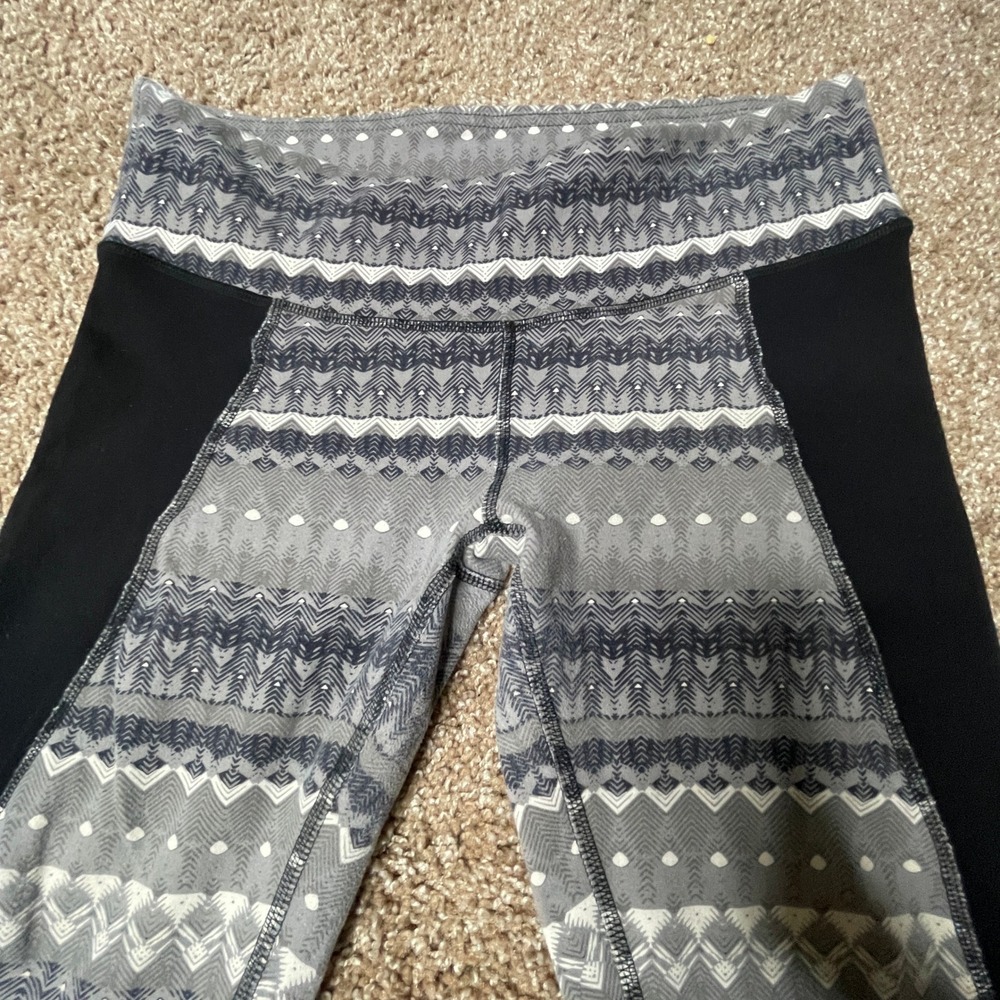 Alo Yoga Leggings Medium‎ Gray Black Patterned Activewear Athletic Pants - Picture 4 of 6